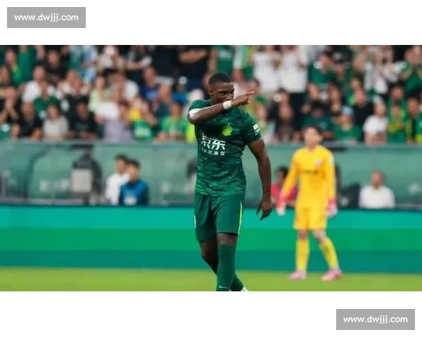 2-4 遭逆转！国安追平主场丢球纪录，工体见证 12 分钟崩盘